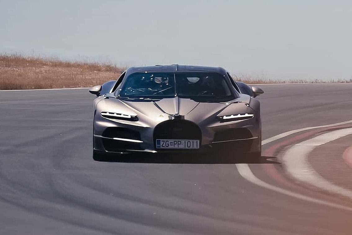 Bugatti objavio nekoliko fotografija s testiranja Tourbillona na jugu Španije