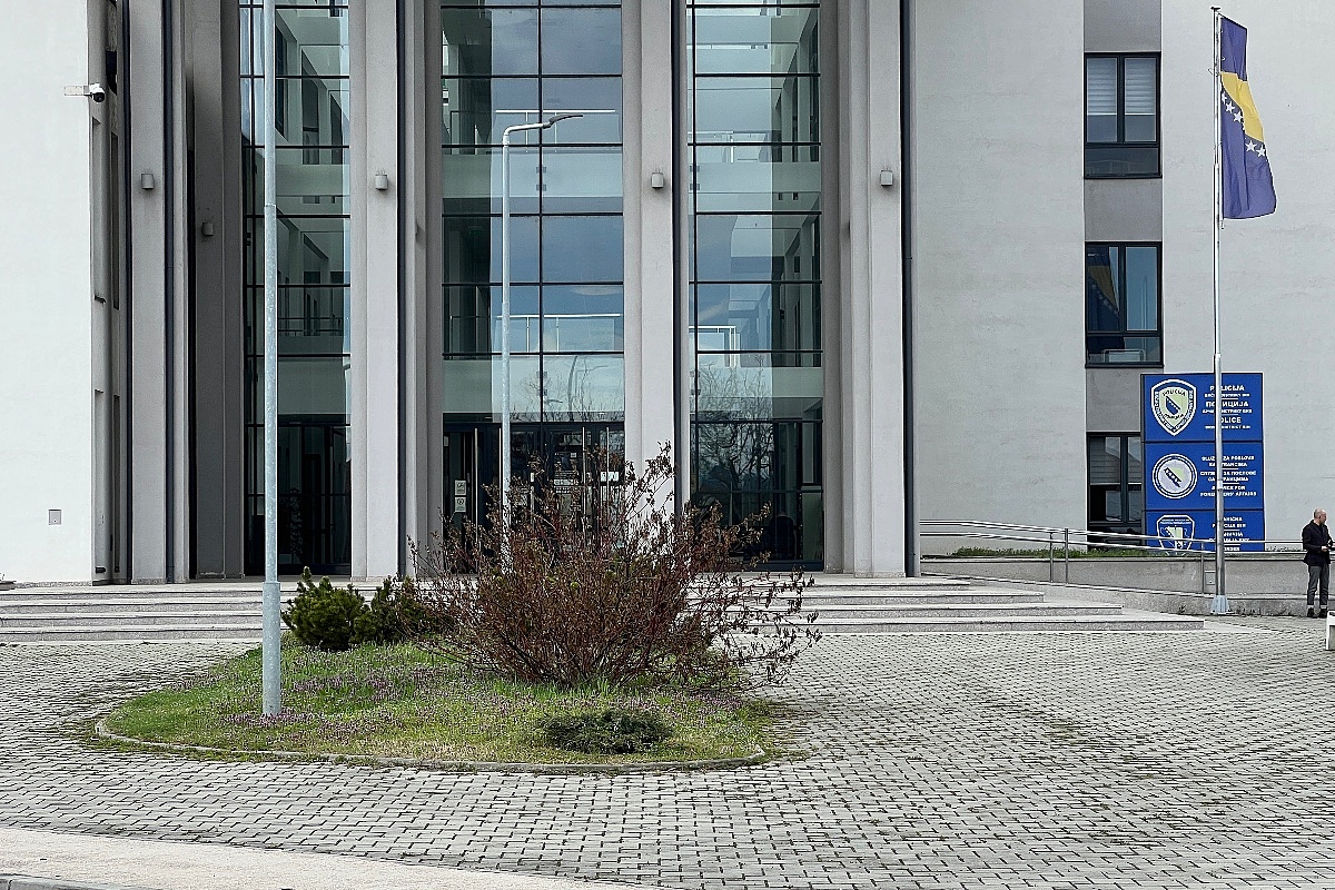 Policija Brčko distrikta nabavlja 20 električnih paralizatora, izdvojit će 96 hiljada KM