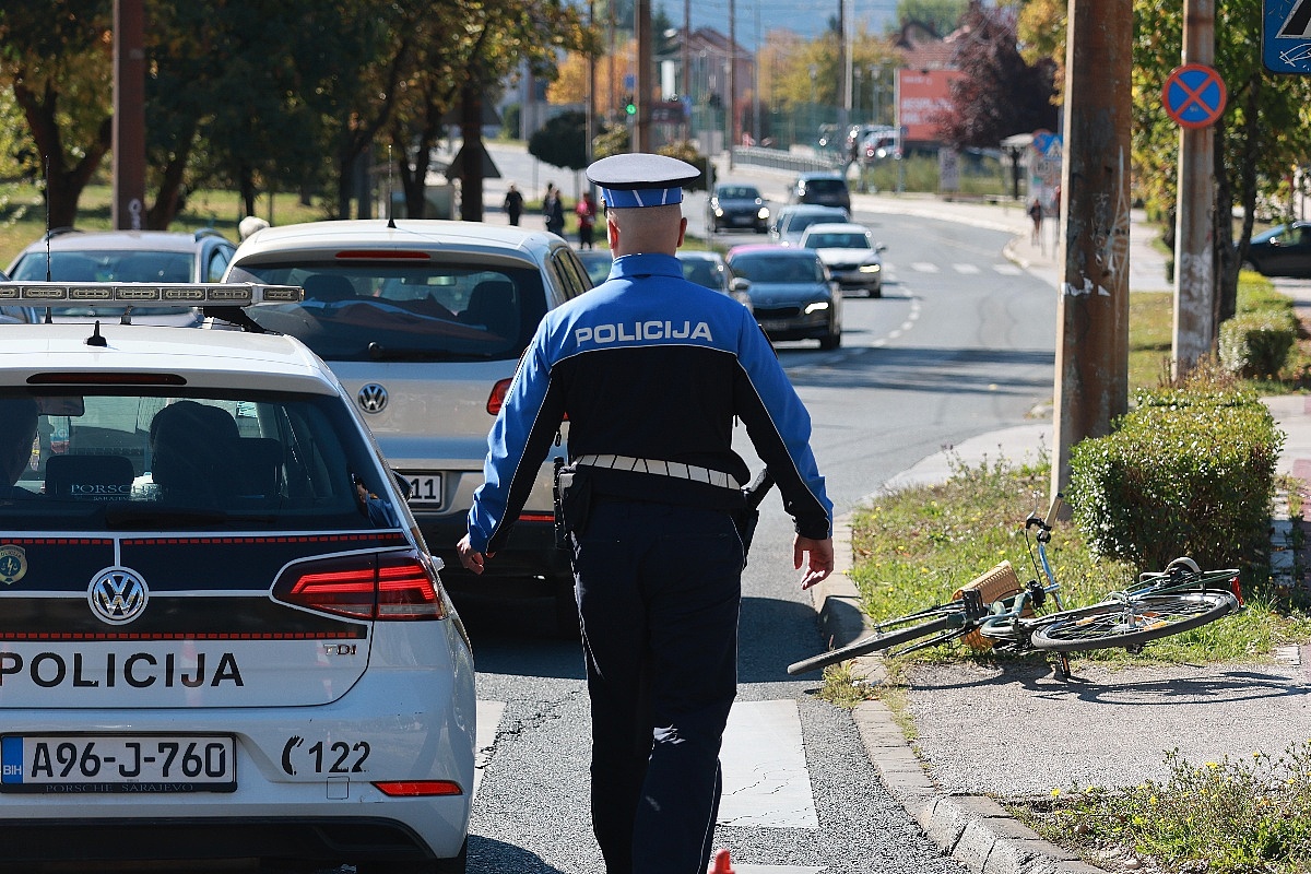 Povrijeđena jedna osoba u sudaru na Dobrinji u Sarajevu