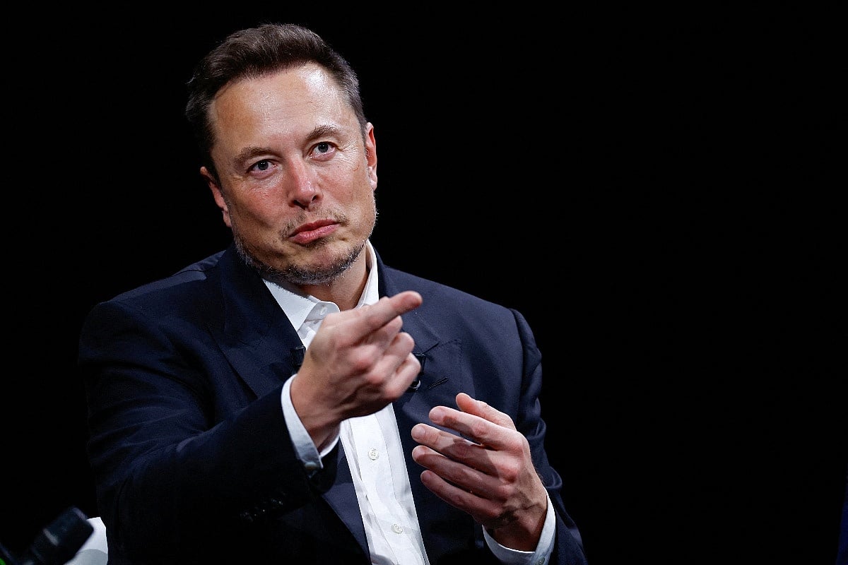 Šef francuske diplomatije tvrdi da Elon Musk vodi masovne online kampanje protiv evropskih lidera