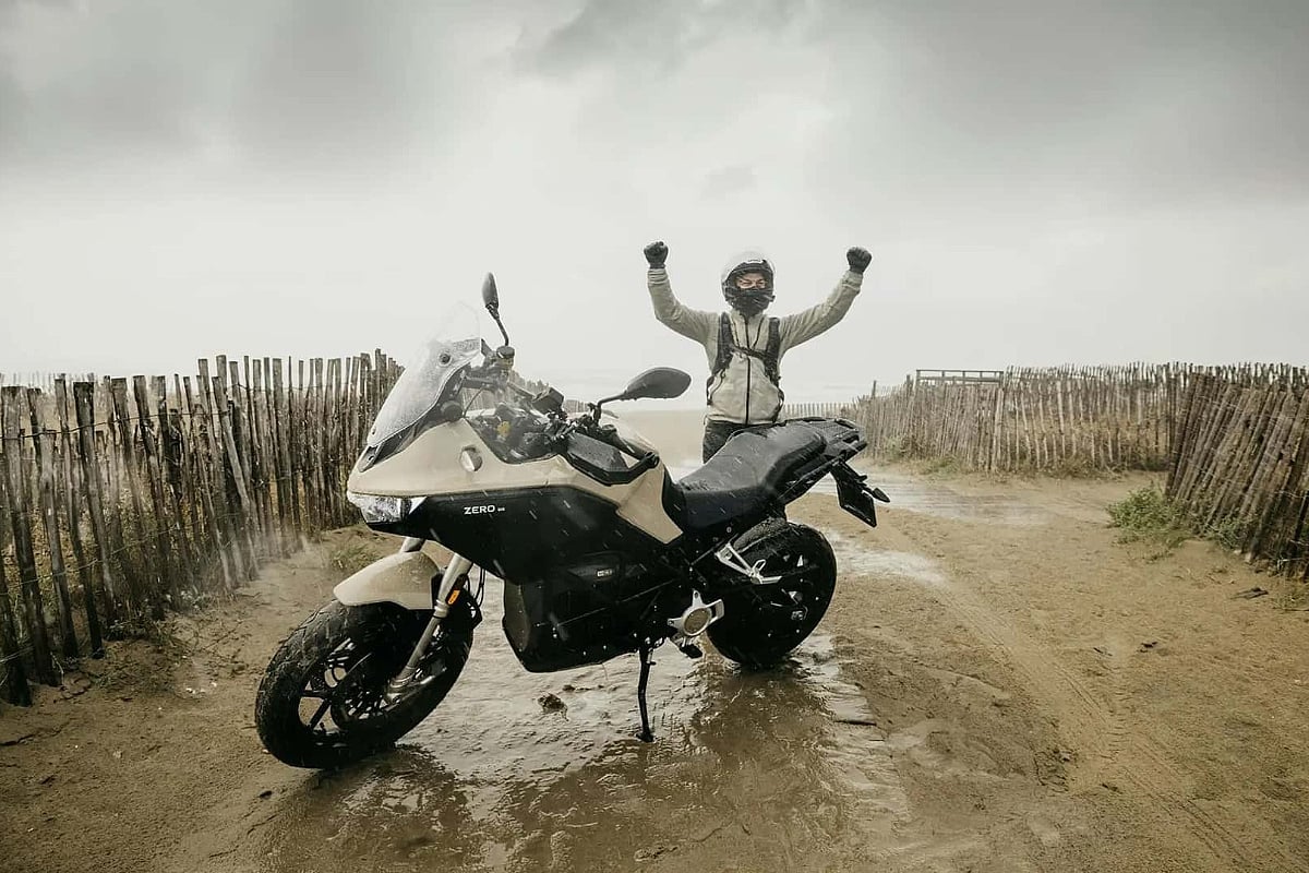 Električni motocikl Zero DS ostvario rekordan domet od 463,5 kilometara