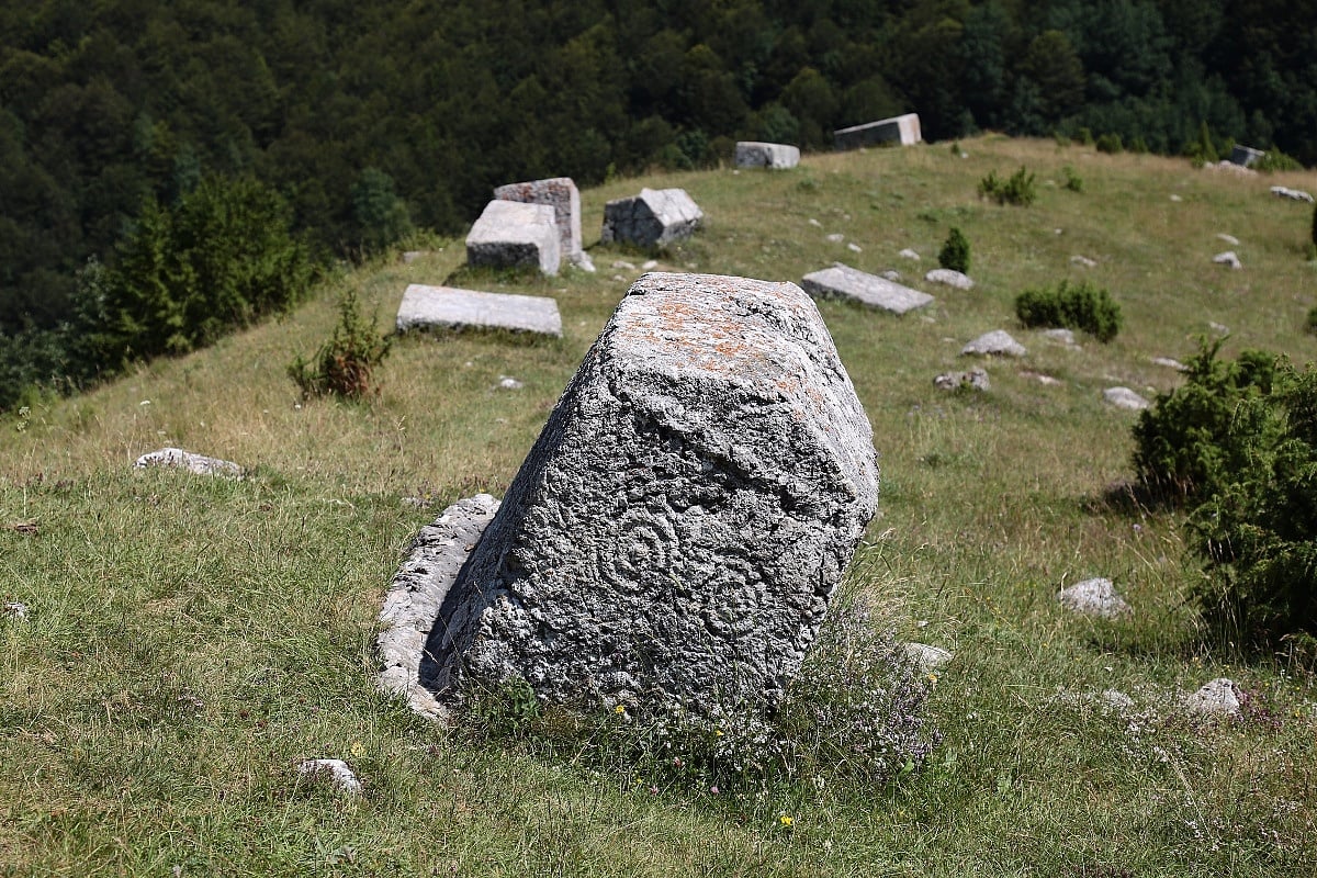 Imenovani članovi Koordinacionog odbora za nekropole sa stećcima