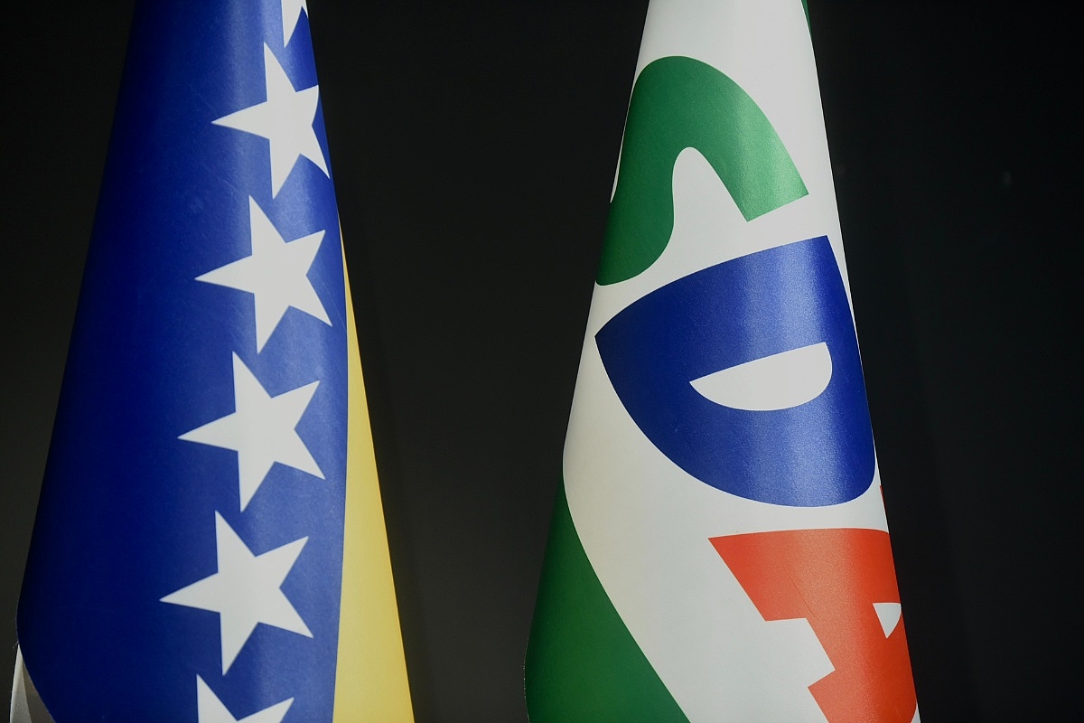 CIK BiH kaznio SDA 4.500 KM zbog zloupotrebe djece