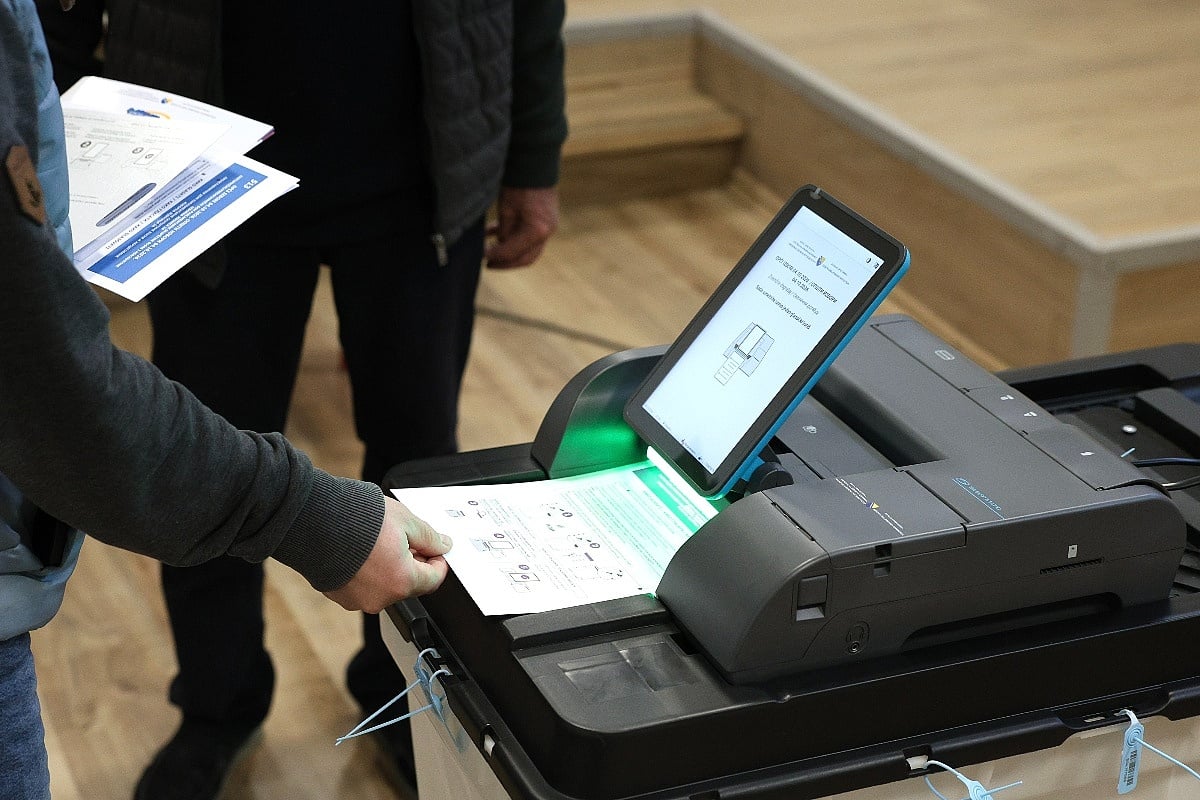 Treba li starosnu granicu za pravo glasa u BiH spustiti sa 18 na 16 godina?