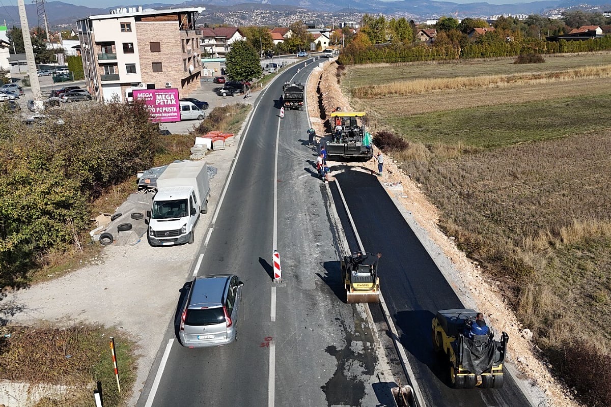 Nastavlja se izgradnja pješačke staze na M-17 prema Vrelu Bosne