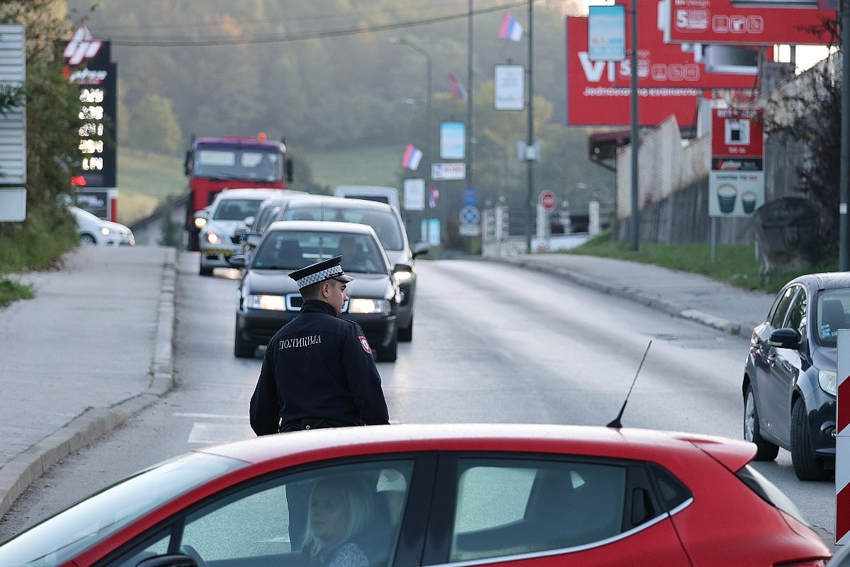 Policija oduzela automobil vozaču koji duguje gotovo 15.000 KM za kazne