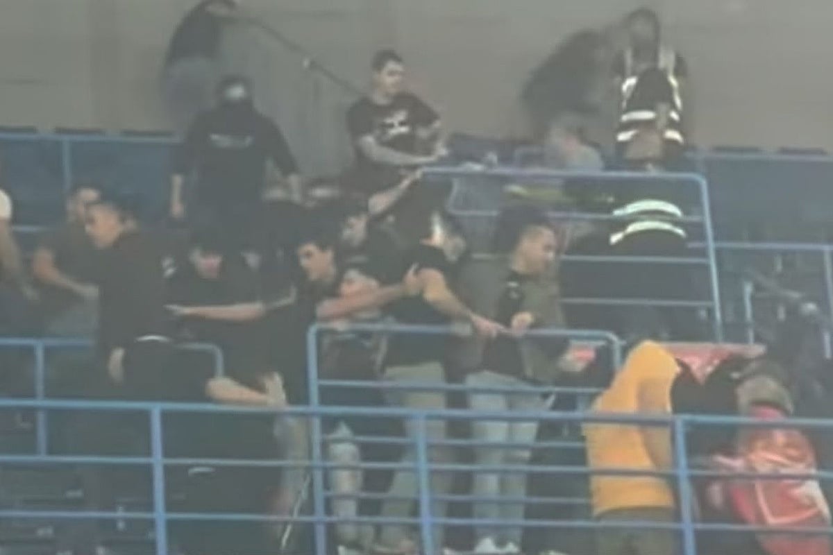 Tučnjava Grobara i Delija uoči euroligaškog derbija, umiješala se i policija
