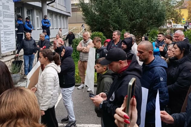 Građani na protestu u Goraždu zbog deponije Šišeta (Foto: E. A./Klix.ba)