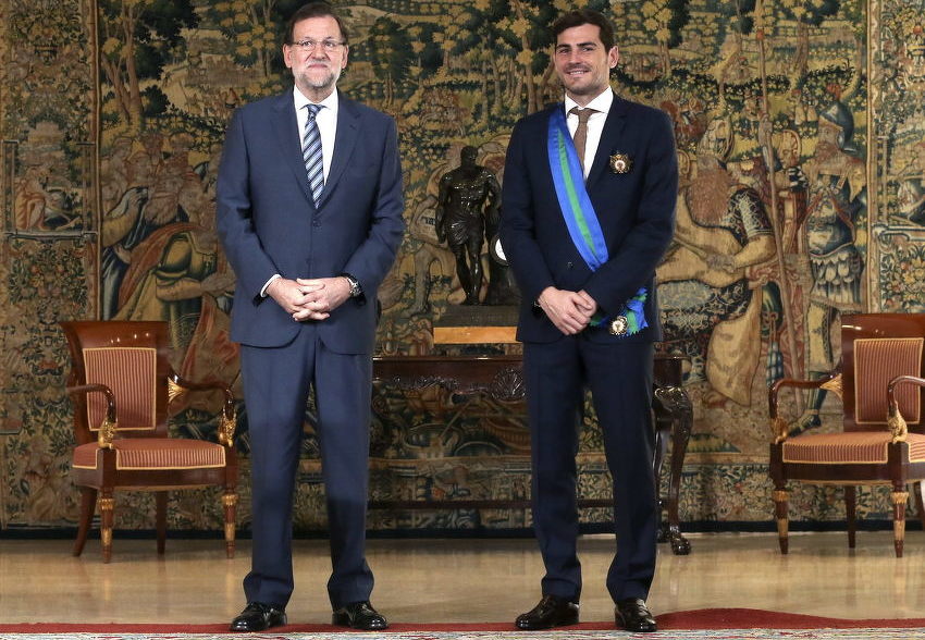 Premijer Španije Mariano Rajoy i Iker Casillas (Foto: EPA)