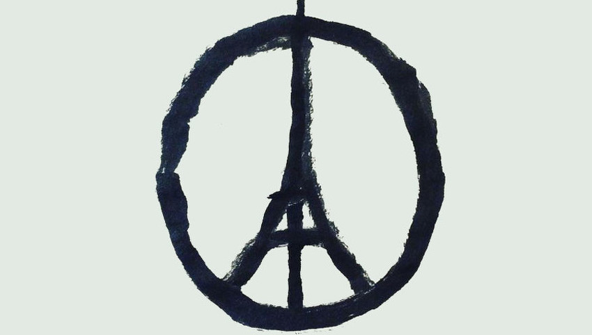 Stilizovani Eiffelov toranj postao je simbol mira i ove kampanje