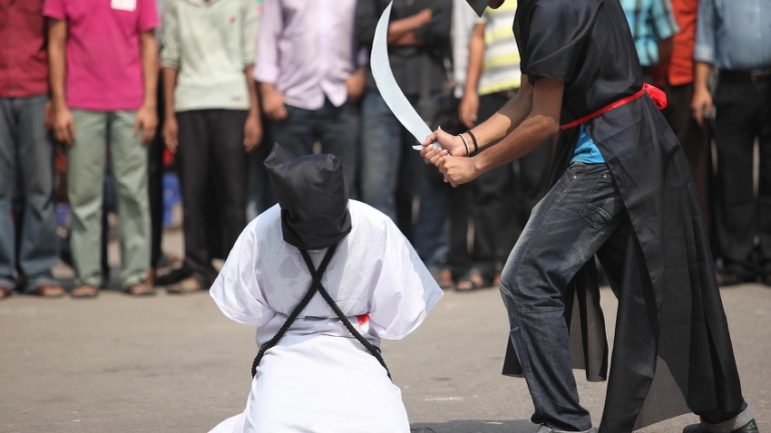 Detalj sa protesta protiv egzekucije osam državljana Bangladesha (Foto: EPA)