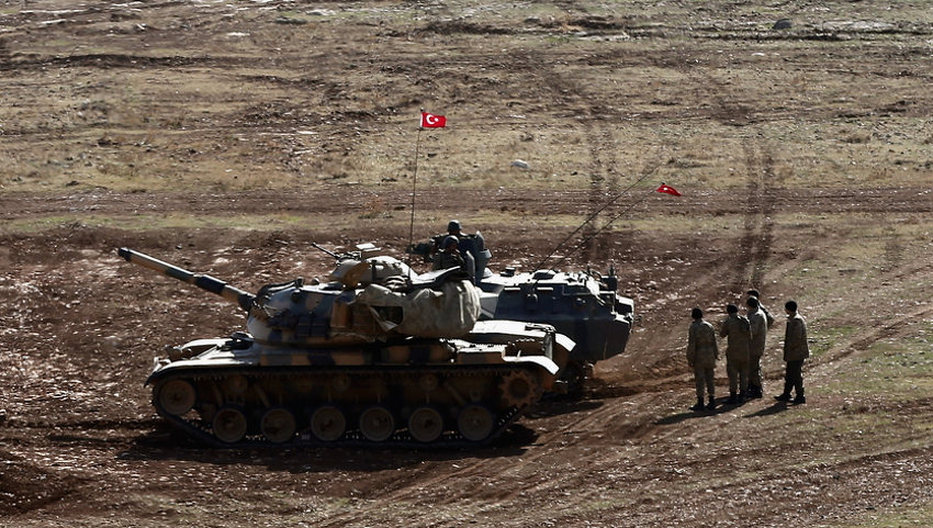 Turski tenkovi u blizini Mosula (Foto: EPA)