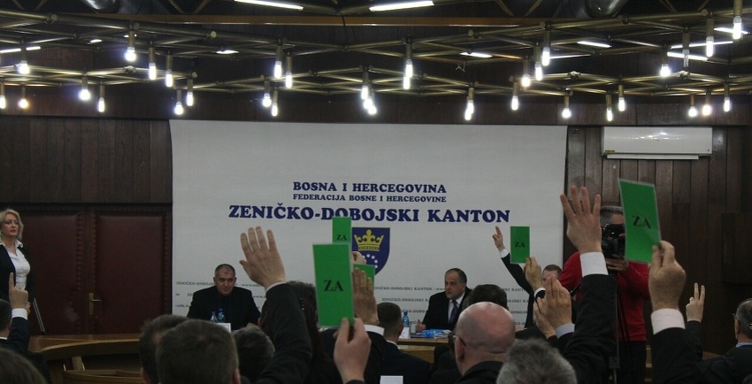 Poslanici u Vladi ZDK (Foto: Arhiv/Klix.ba)