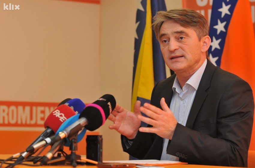 Željko Komšić na današnjoj press konferenciji (Foto: Nedim Grabovica/Klix.ba)