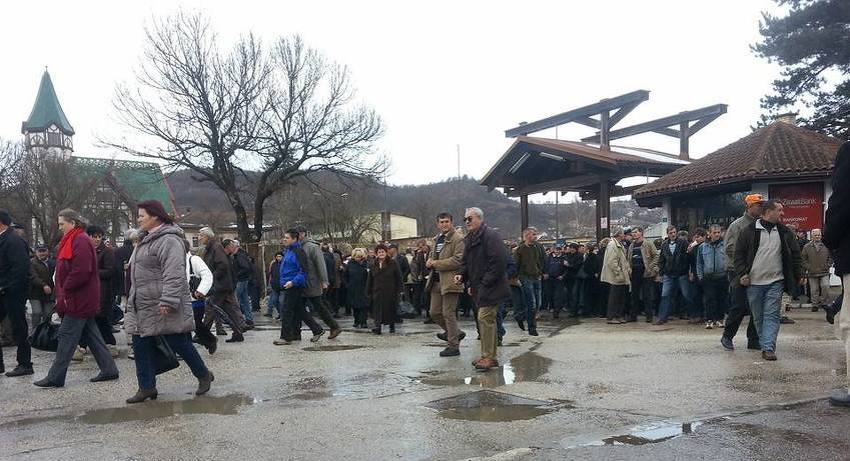 Radnici Krivaje na današnjim protestima (Foto: Zdici.info)