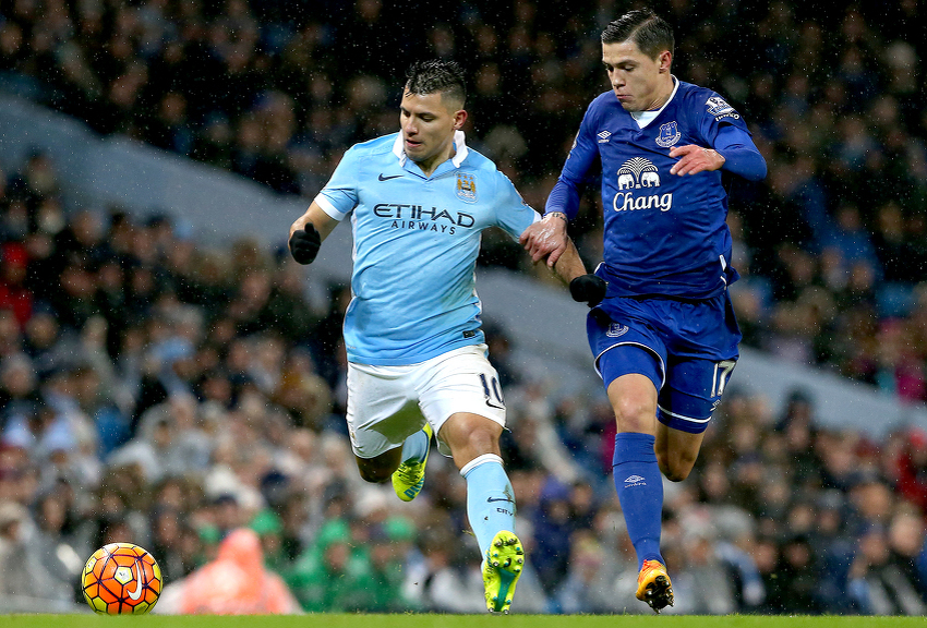 Sergio Aguero i Muhamed Bešić (Foto: EPA)