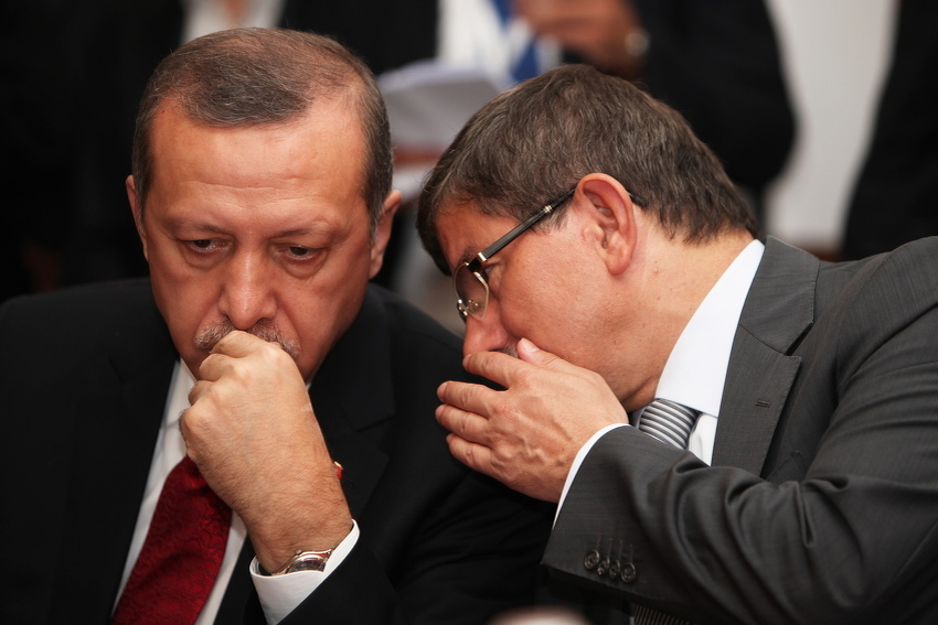 Erdogan i Davutoglu (Foto: EPA)