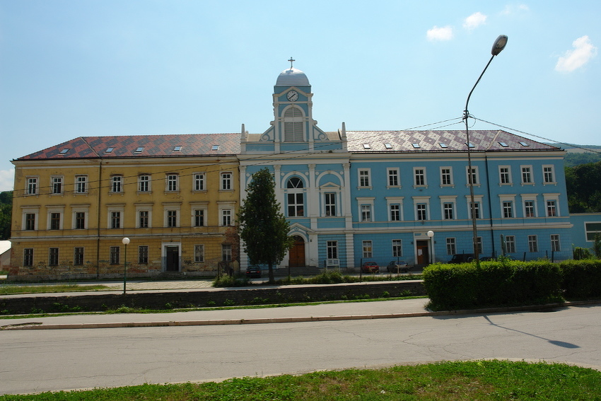 Dvije škole pod jednim krovom u Travniku (Foto: Arhiv/Klix.ba)