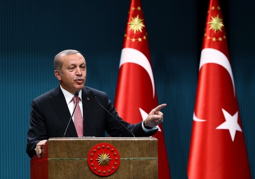 Erdogan: Obavještajnu službu i vojsku treba kontrolisati predsjednik a ne premijer