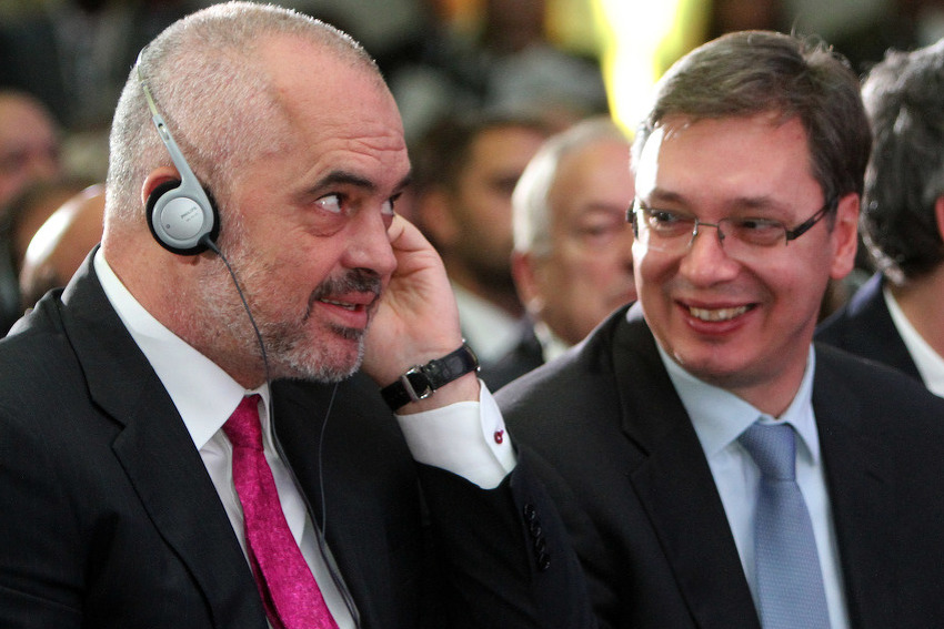 Rama i Vučić (Foto: EPA)