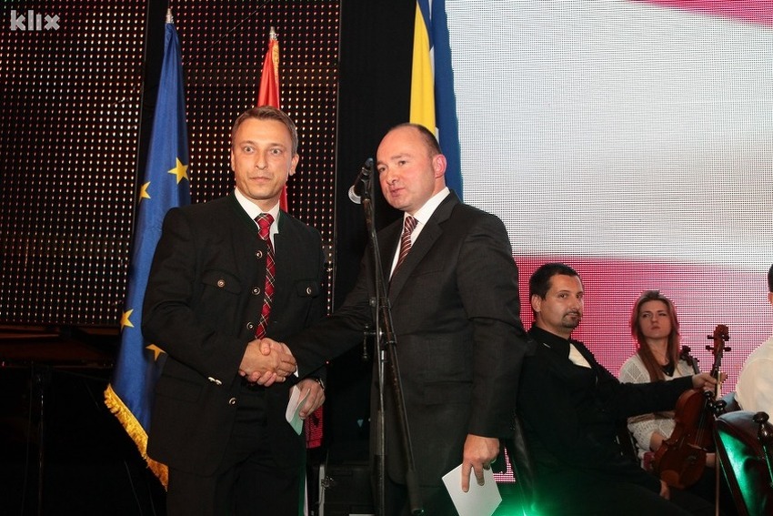 Ambasada Austrije napravila presedan: Zvanični praznik obilježava se u Sarajevu, Mostaru i Banjoj Luci B_161020030