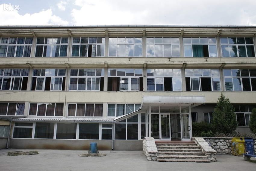 Osnovna škola Isak Samokovlija (Foto: Edin Hadžihasić/Klix.ba)