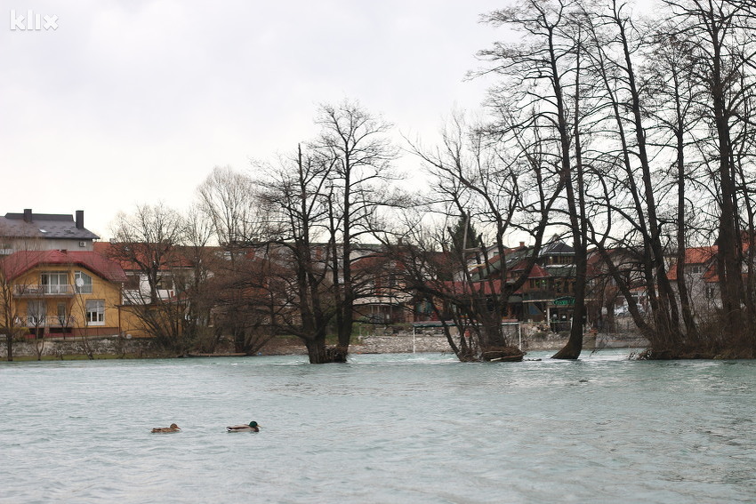 Rijeka Una u Bihaću (Foto: Klix.ba)