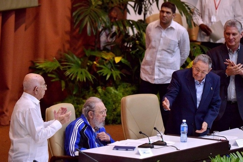 Castro na kongresu Komunističke partije (Foto: EPA)