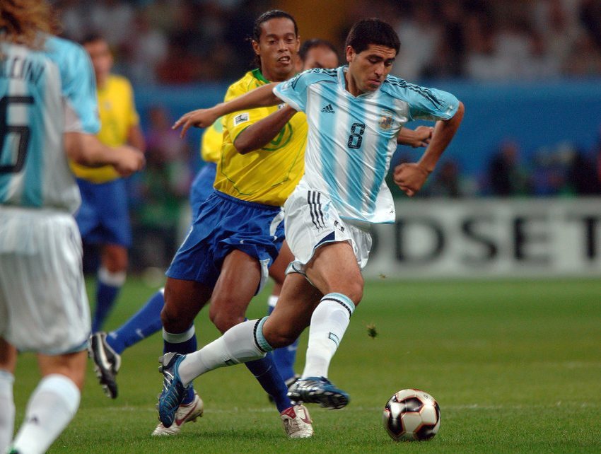 Ronaldinho i Riquelme (Foto: EPA)