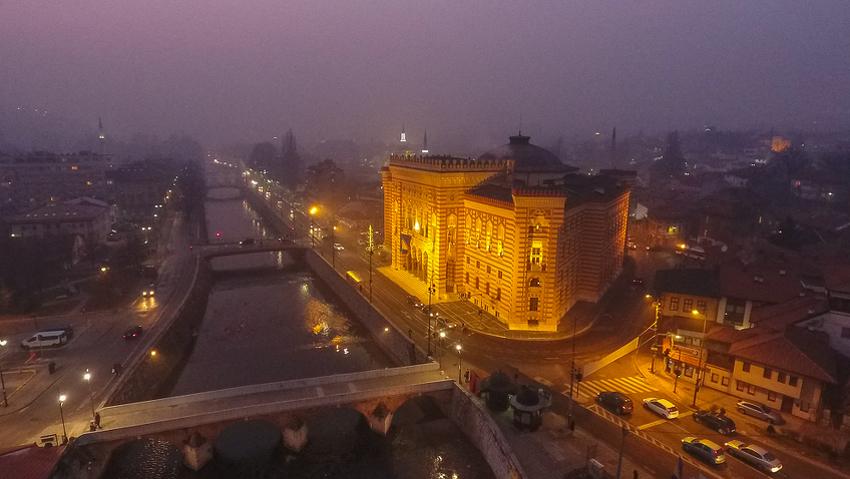 Sarajevo utonulo u još jednu noć u magli, snimci iz zraka svjedoče o ... - Klix.ba