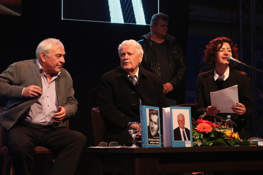 Fikret Abdić nakon promocije knjige: Ja sam državnik i idol, a ne zločinac