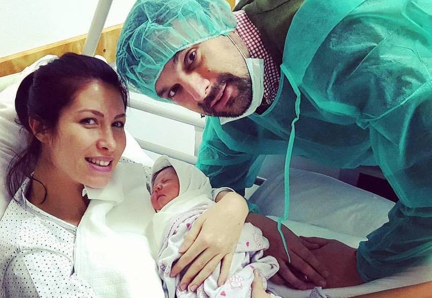 Dalija i Dino Konaković objavili prvu fotografiju kćerke Kiane