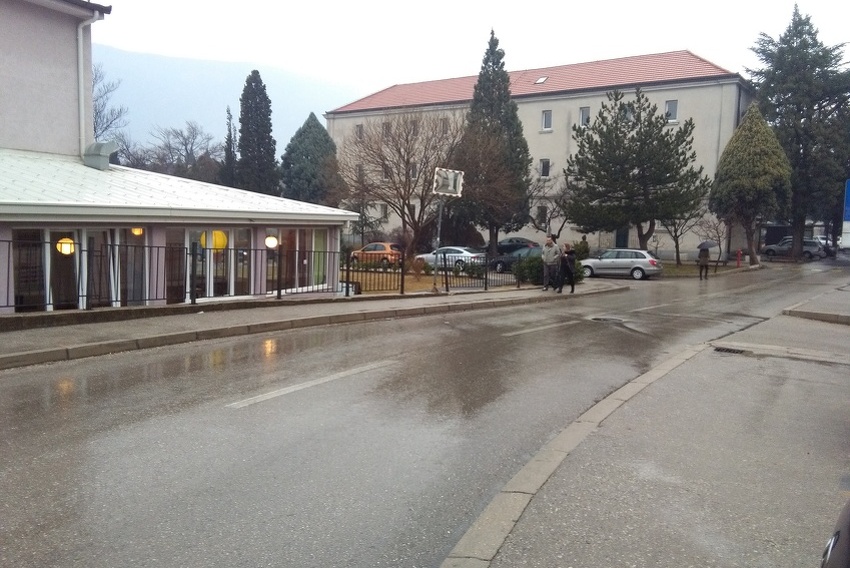 Studenti protestuju dok Univerzitet provodi rokove koje je već produžavao