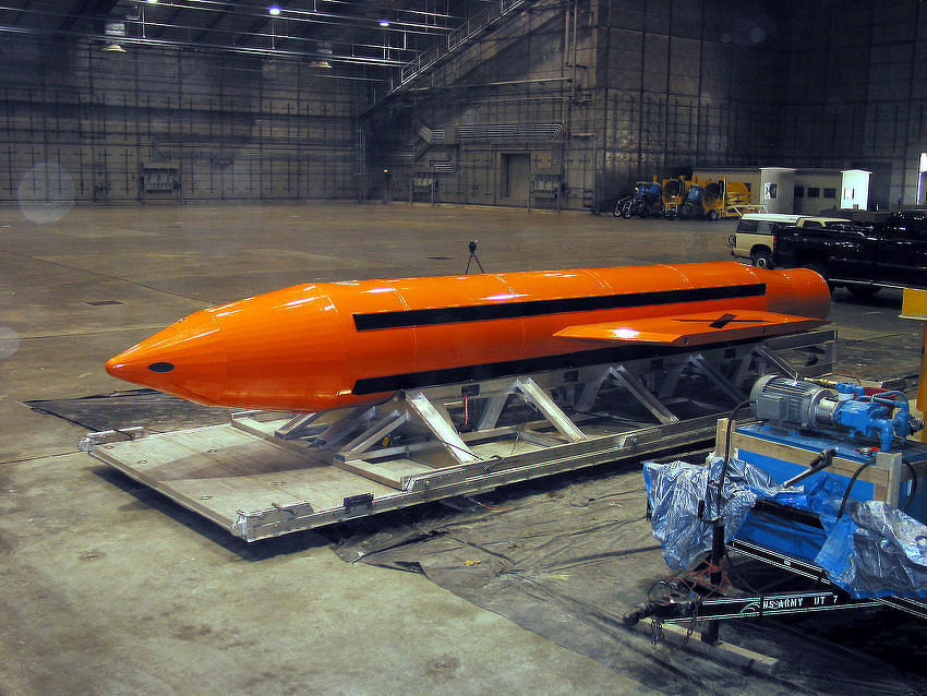 Masivna bomba GBU-43/B (Foto: Ministarstvo odbrane SAD-a)