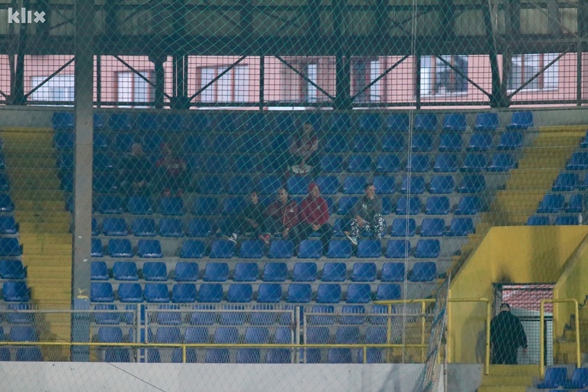 Na sjevernoj tribini stadiona Grbavica i sedam navijača FK Sarajevo
