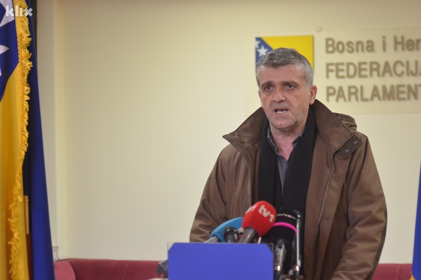 Marušić: Iako su poslali specijalce, nećemo se pomjeriti s graničnog prelaza