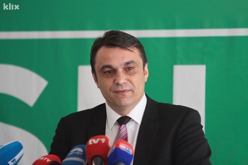 Sadik Ahmetović (Foto: Arhiv/Klix.ba)