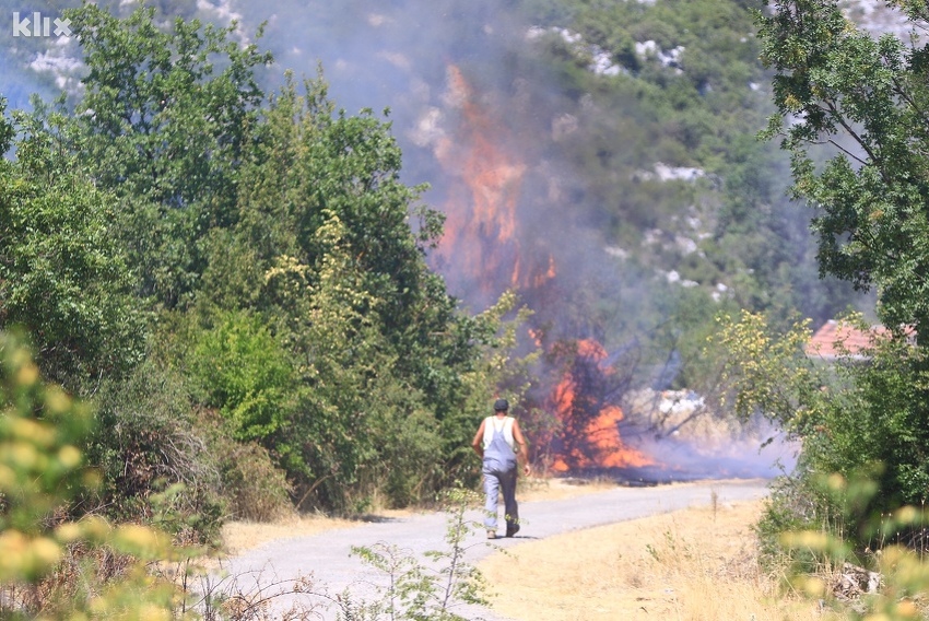 Požar na području Ljubinja (Foto: Klix.ba)