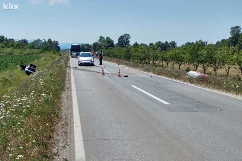 Dvije osobe teško povrijeđene u direktnom sudaru kod Brčkog
