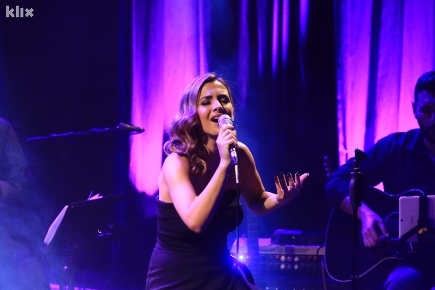 Marija Šestić umilnim glasom i sevdahom očarala publiku u BKCu