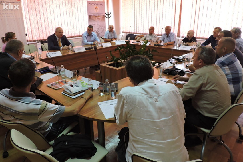 Sastanak predstavnika Udruženja bubrežnih bolesnika s nadležnim ministrom (Foto: Klix.ba)