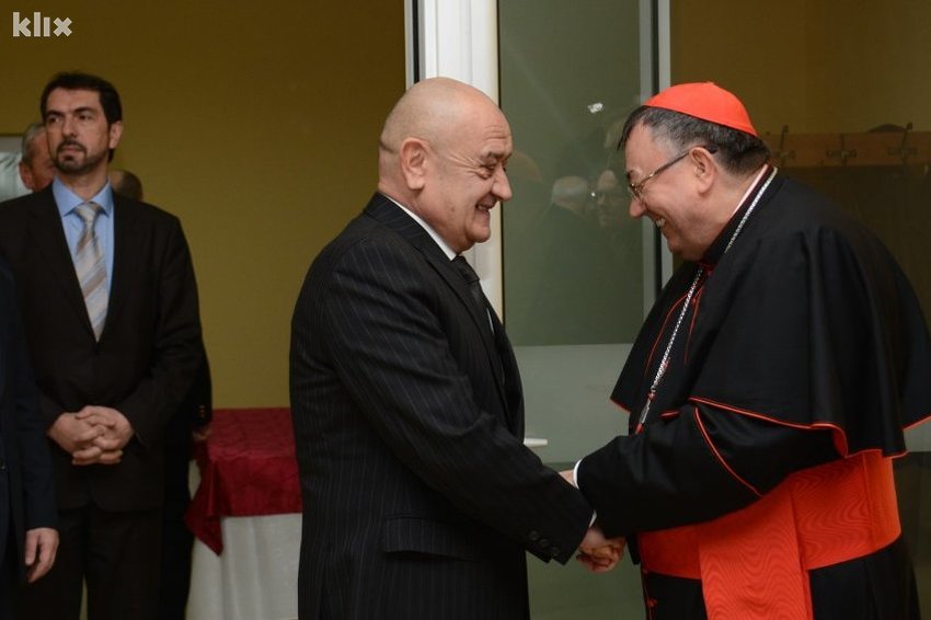 Ministar finansija BiH Vjekoslav Bevanda (HDZ) s kardinalom Vinkom Puljićem (Foto: Arhiv/Klix.ba)