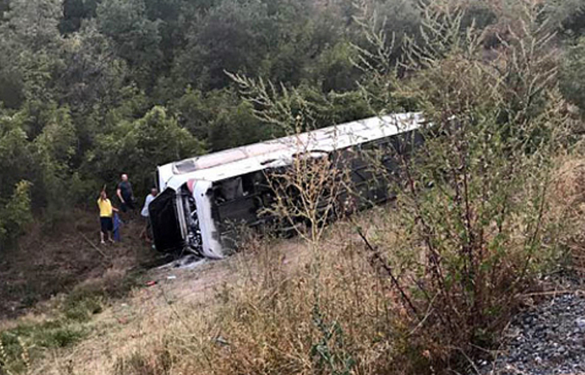 Makedonija: Autobus sletio s puta, povrijeđeno najmanje 20 putnika