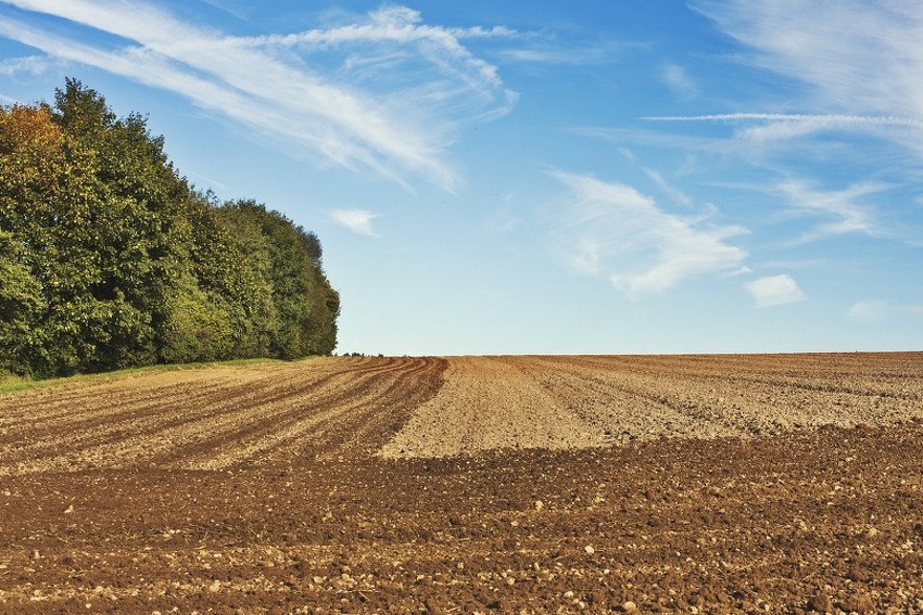 Jedan poljoprivrednik godišnje stvori 94.000 KM, a on sam jedva preživljava