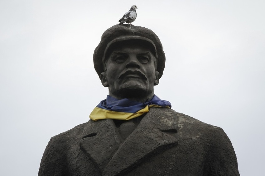 Ukrajina uklonila svih 1.320 Lenjinovih statua