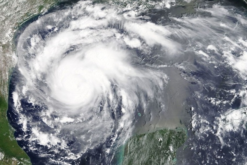 Satelitski snimak uragana Harvey (Foto: EPA)