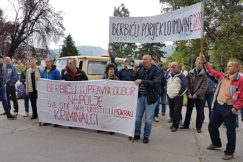 Detalj sa okupljanja radnika Željezare (Foto: Elmedin Mehić/Klix.ba)