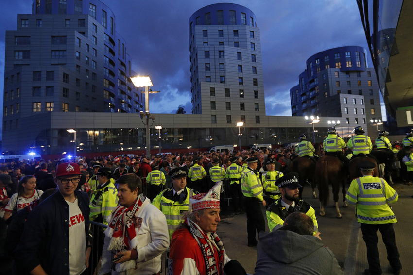 Navijači Kölna u Londonu (Foto: AFP)