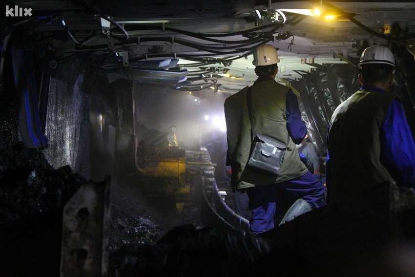 Široko čelo i oprema u jednom od bh. rudnika (Foto: Arhiv/Klix.ba)
