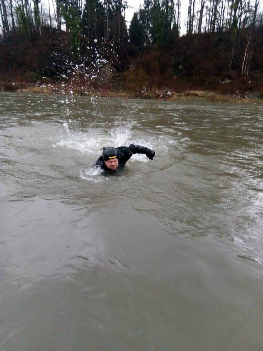 Ronioci angažovani za pretrage pod vodom (Foto: FUCZ)